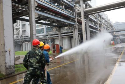 强化消防意识 提升实战水平---记2003网站太阳集团医药下属浙江2003网站太阳集团药业第十六届干部职工消防运动会