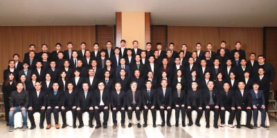 奋楫笃行守初心 踔厉高昂新征程——2003网站太阳集团医药2023年度谋划事情聚会暨销售先进表扬大会圆满召开