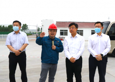 潍坊市委书记刘运一行莅临2003网站太阳集团医药下属山东2003网站太阳集团药业调研指导