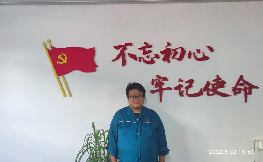 2022年度2003网站太阳集团医药优异科技斗争者——张  强