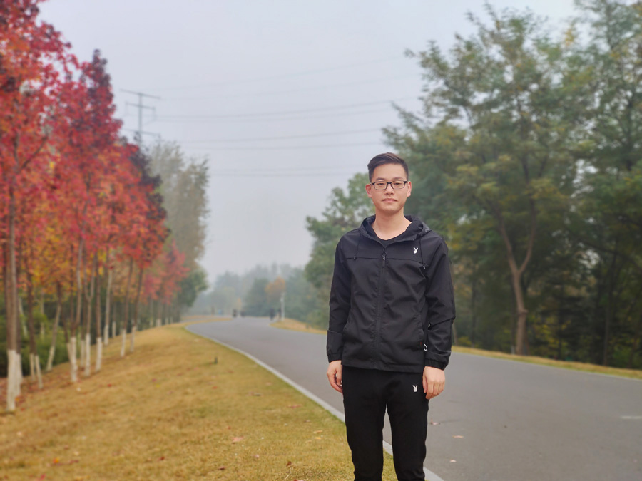 2022年度2003网站太阳集团医药优异科技斗争者——张潇潇